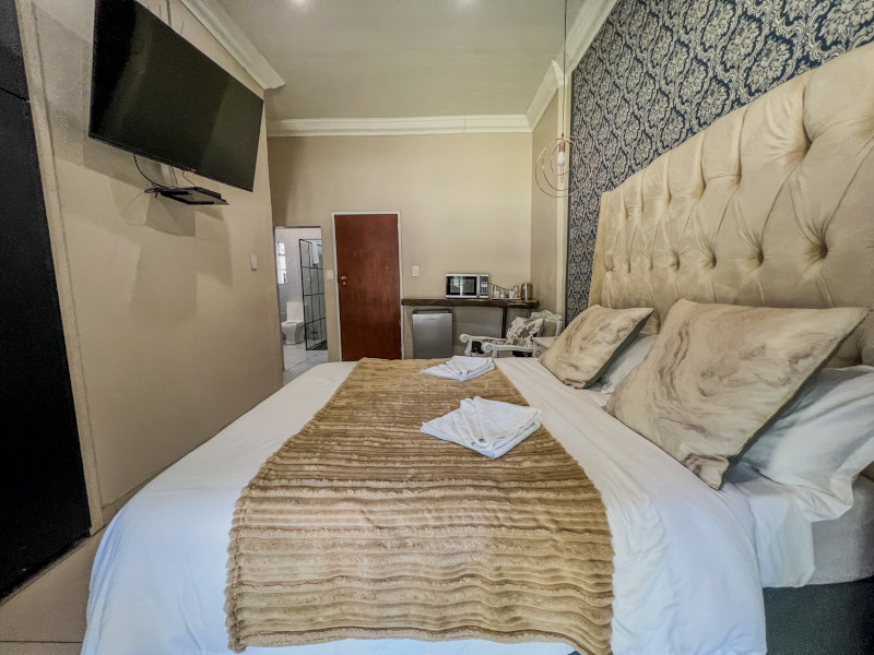 queen-room-gallery-1