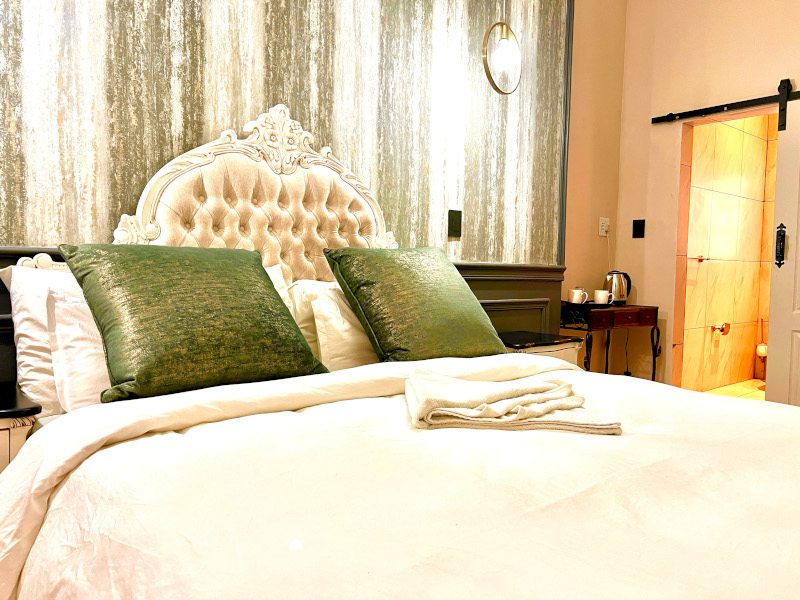 queen-room-gallery-3